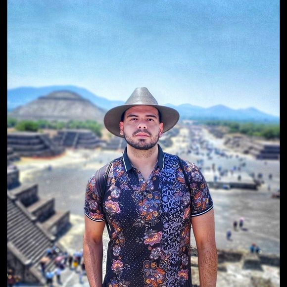 Meet your Posher, Derek - Picture 1 of 1